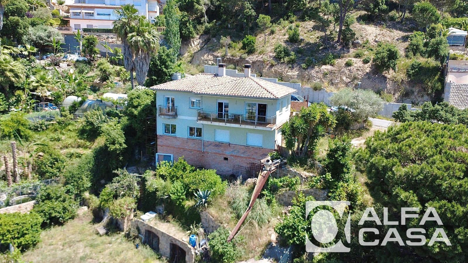 2 sypialnia Willa na sprzedaż w Lloret de Mar z garażem - 420 000 € (Ref: 9870527)