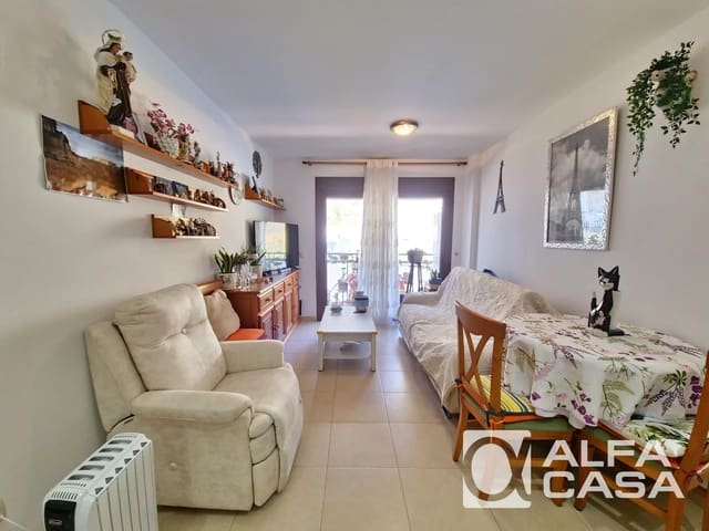 Piso de 2 habitaciones en Lloret de Mar en venta con piscina garaje - 205.000 € (Ref: 9874040)
