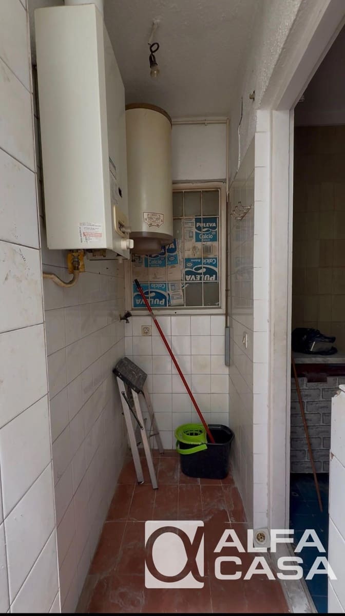 4 soveværelse Lejlighed til salg i Lloret de Mar med garage - € 250.000 (Ref: 9890998)