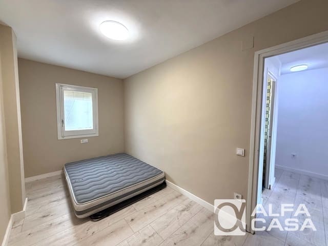 4 soveværelse Lejlighed til salg i Lloret de Mar med garage - € 250.000 (Ref: 9890998)