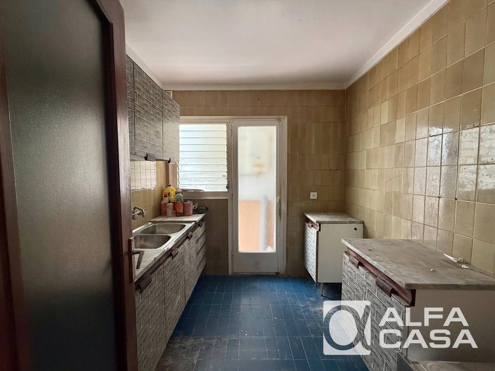 4 soveværelse Lejlighed til salg i Lloret de Mar med garage - € 250.000 (Ref: 9890998)