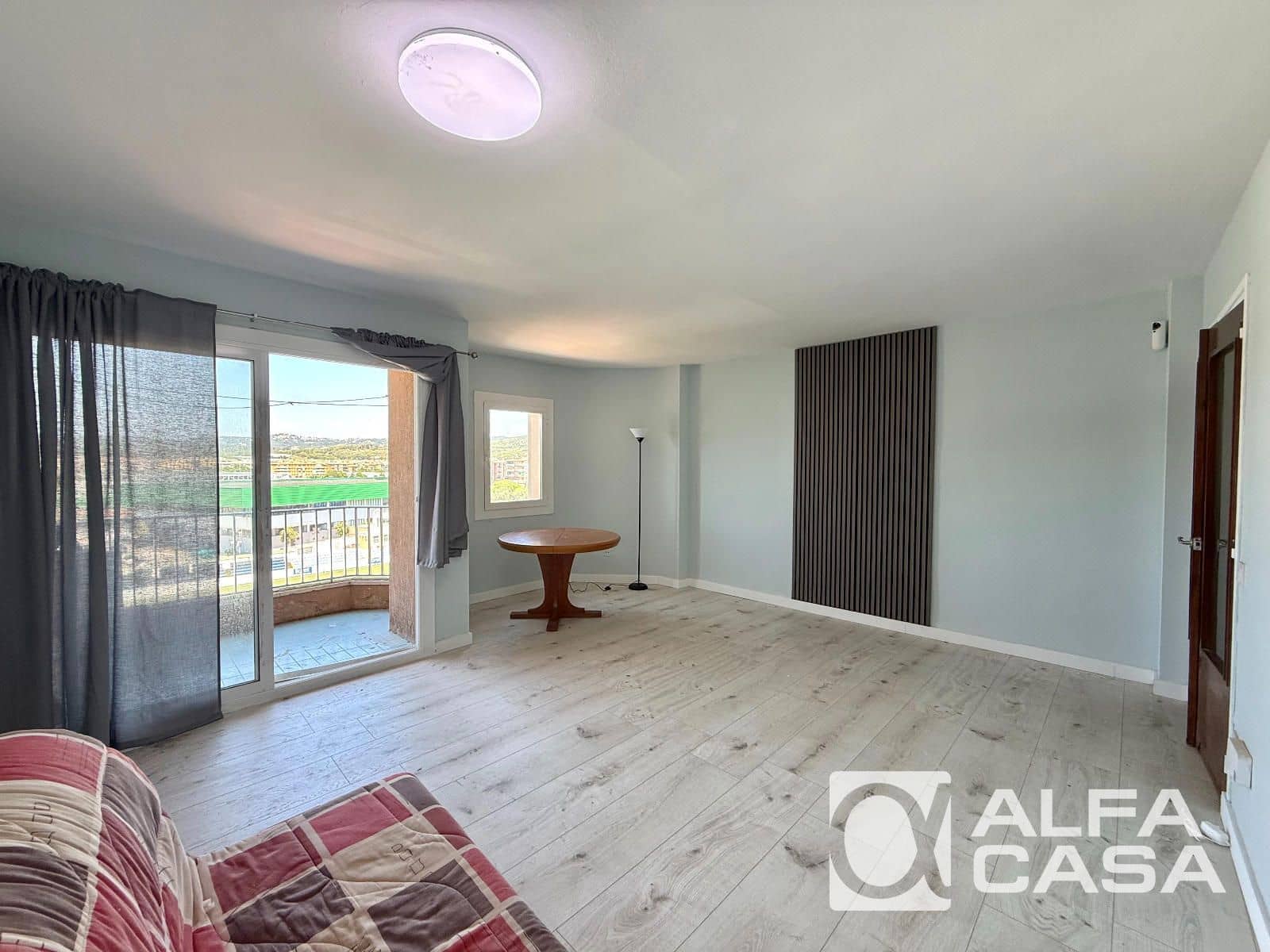 4 soveværelse Lejlighed til salg i Lloret de Mar med garage - € 250.000 (Ref: 9890998)
