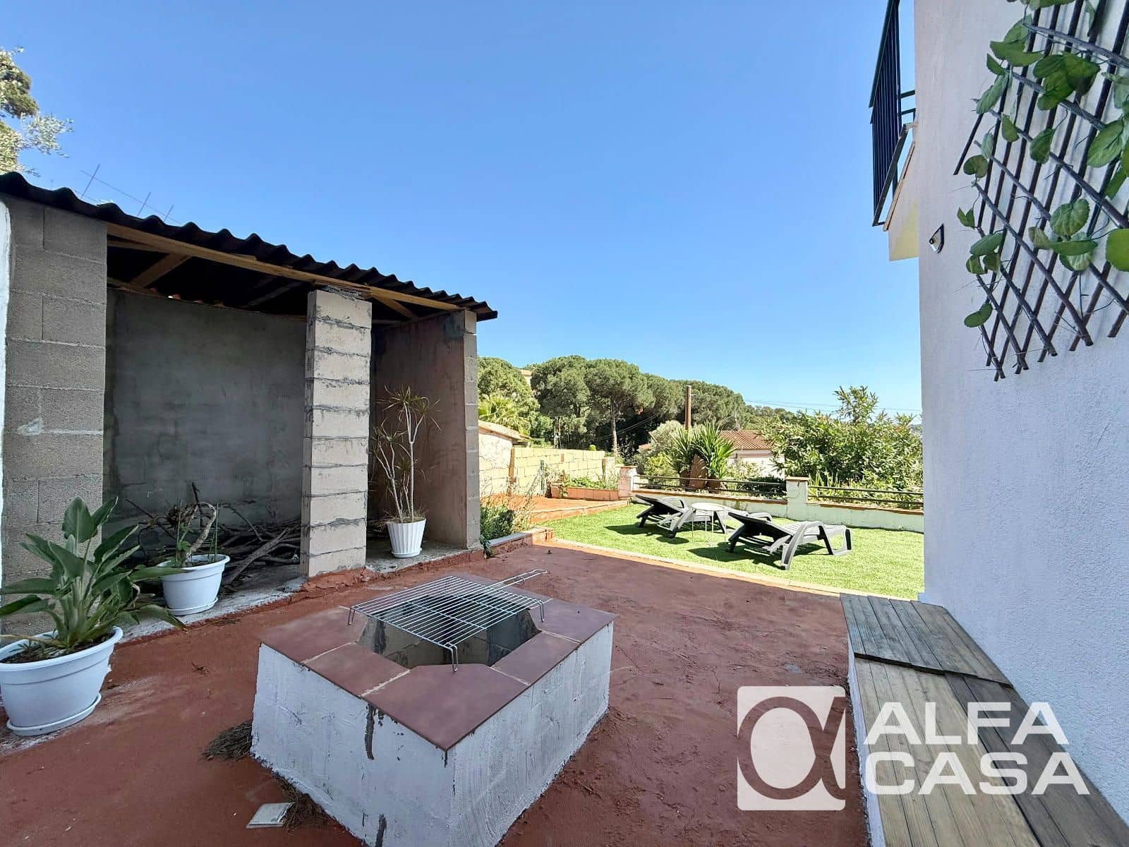 2 slaapkamer Villa te koop in Vidreres met garage - € 240.000 (Ref: 9891354)