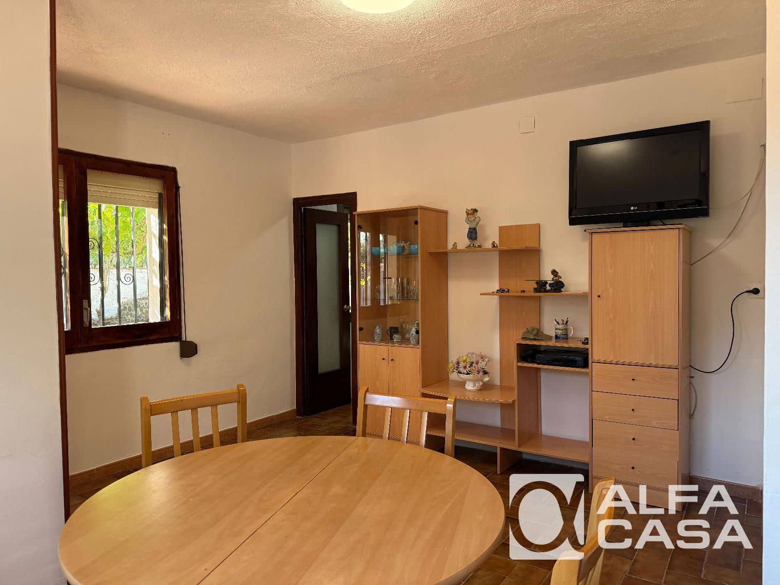 4 slaapkamer Villa te koop in Vidreres met zwembad - € 225.000 (Ref: 9893002)