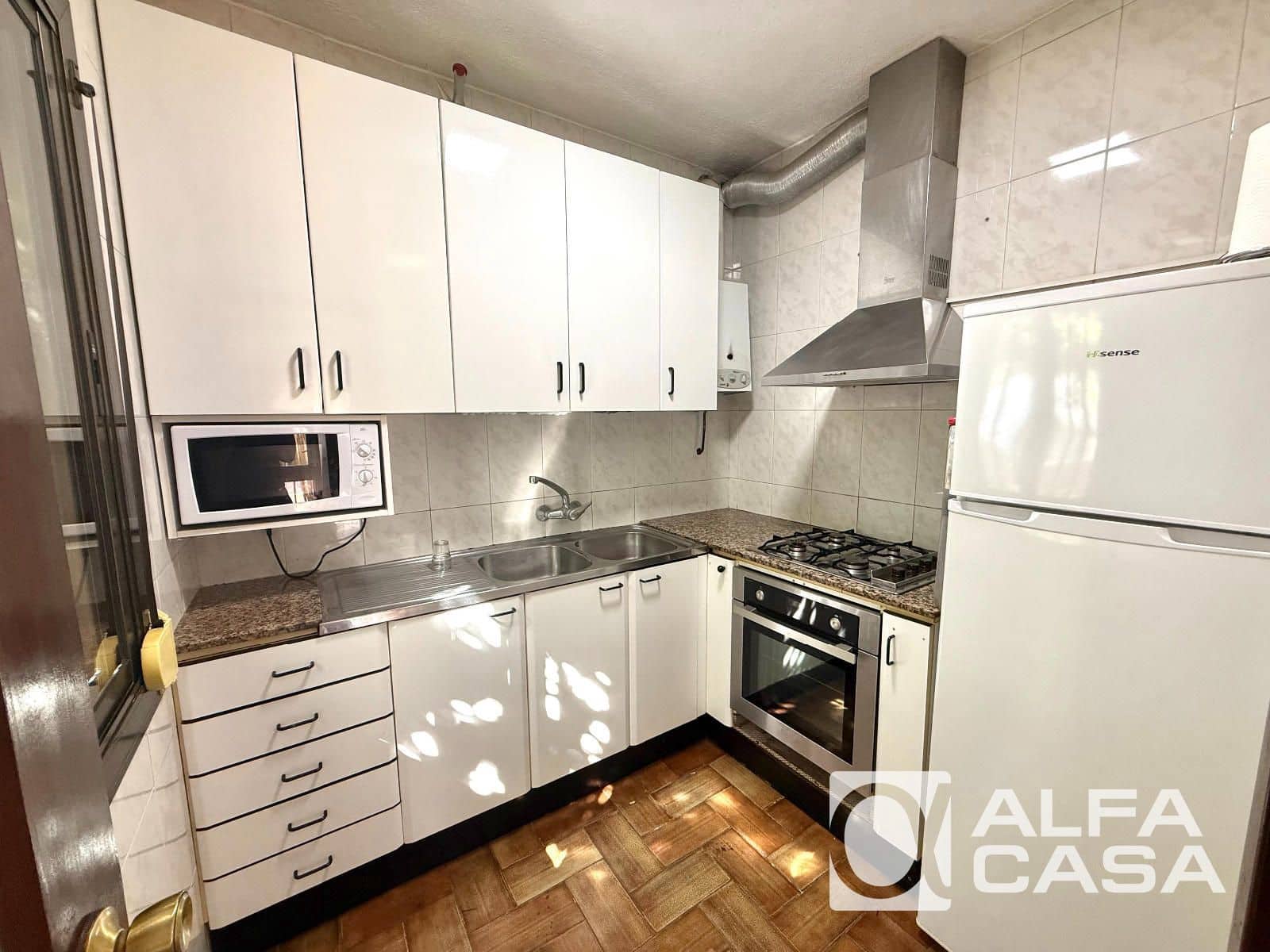 4 slaapkamer Villa te koop in Vidreres met zwembad - € 225.000 (Ref: 9893002)