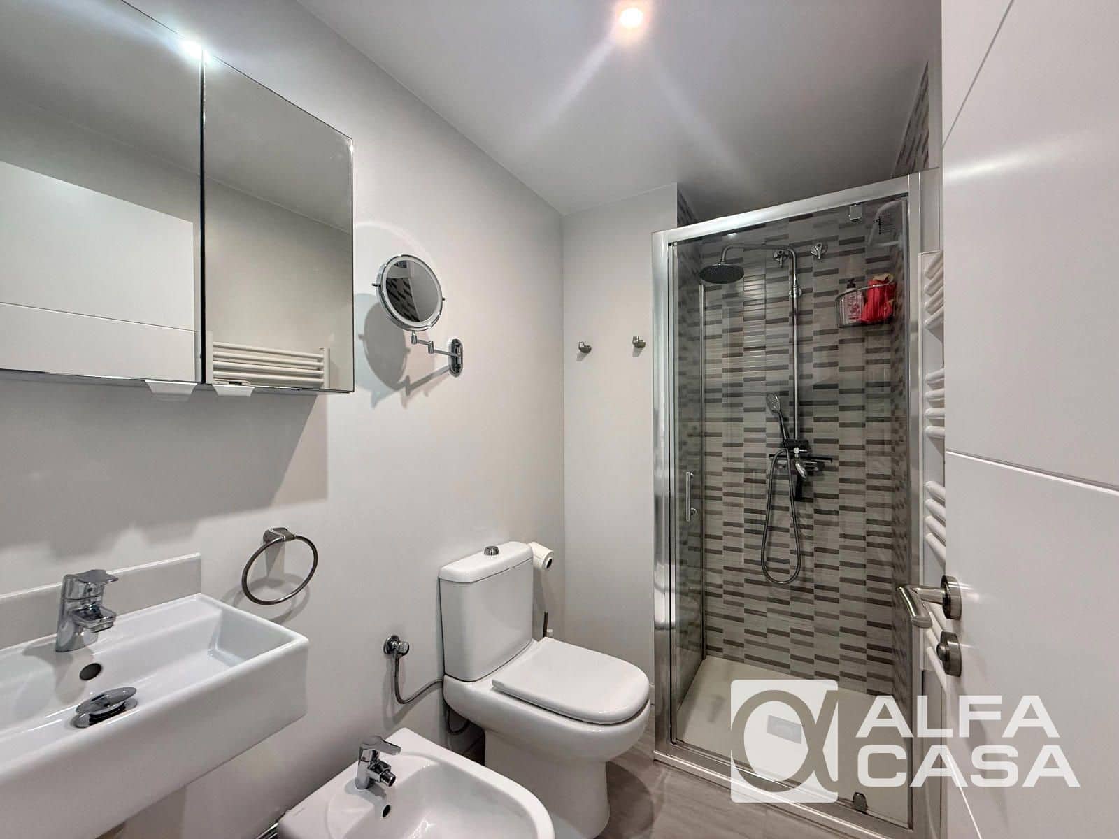 Piso de 1 habitación en Lloret de Mar en venta con piscina - 158.000 € (Ref: 9895292)