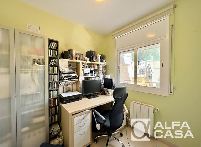 4 Zimmer Villa zu verkaufen in Lloret de Mar - 225.000 € (Ref: 9914637)