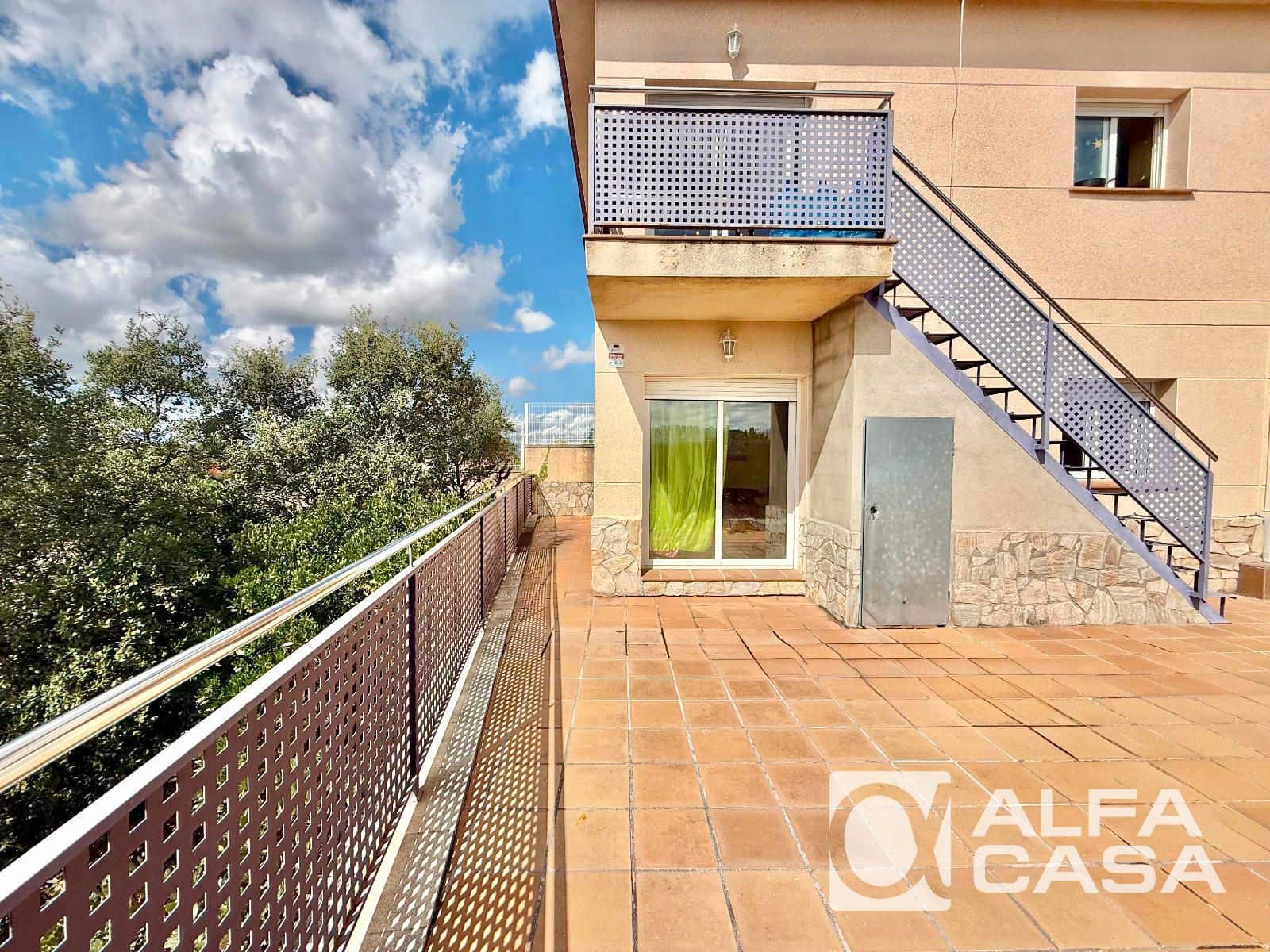4 Zimmer Villa zu verkaufen in Lloret de Mar - 225.000 € (Ref: 9914637)