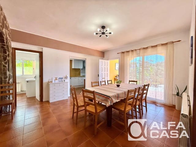 6 chambre Villa/Maison à vendre à Lloret de Mar avec piscine garage - 490 000 € (Ref: 9926326)
