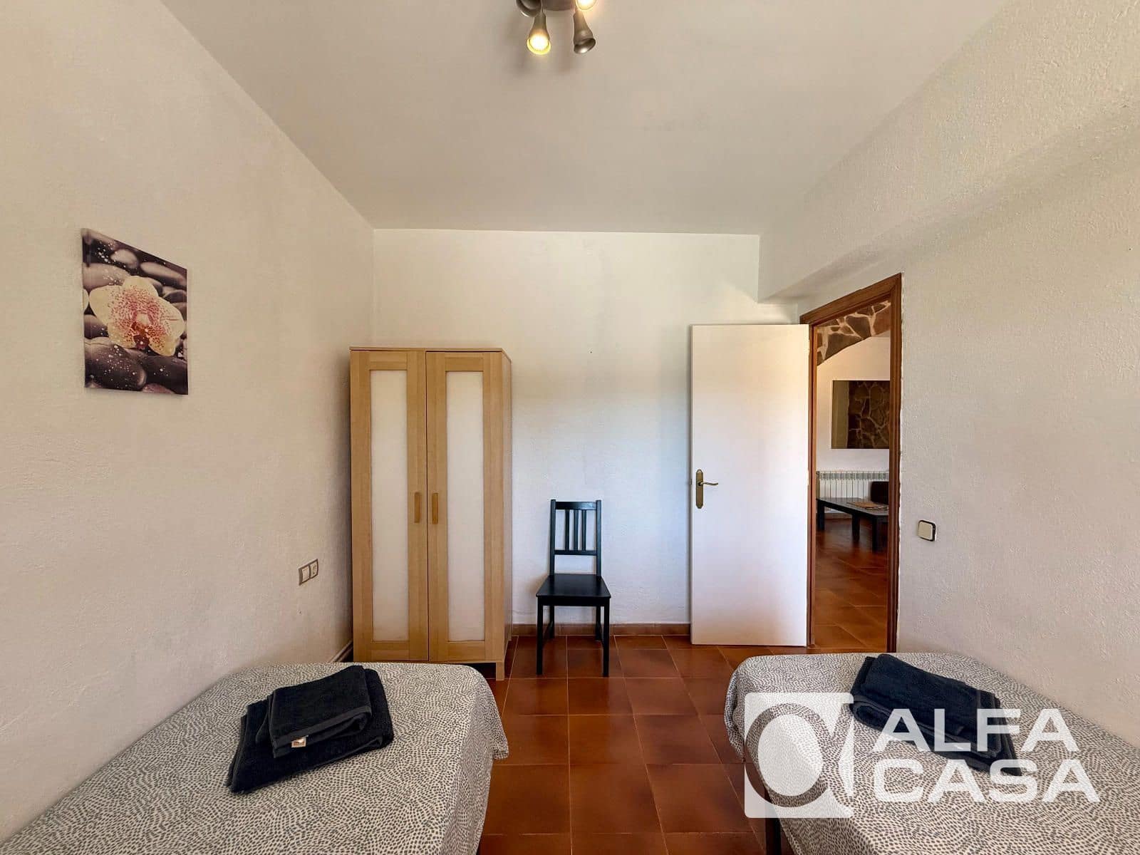 6 bedroom Villa for sale in Lloret de Mar with pool garage - € 490,000 (Ref: 9926326)