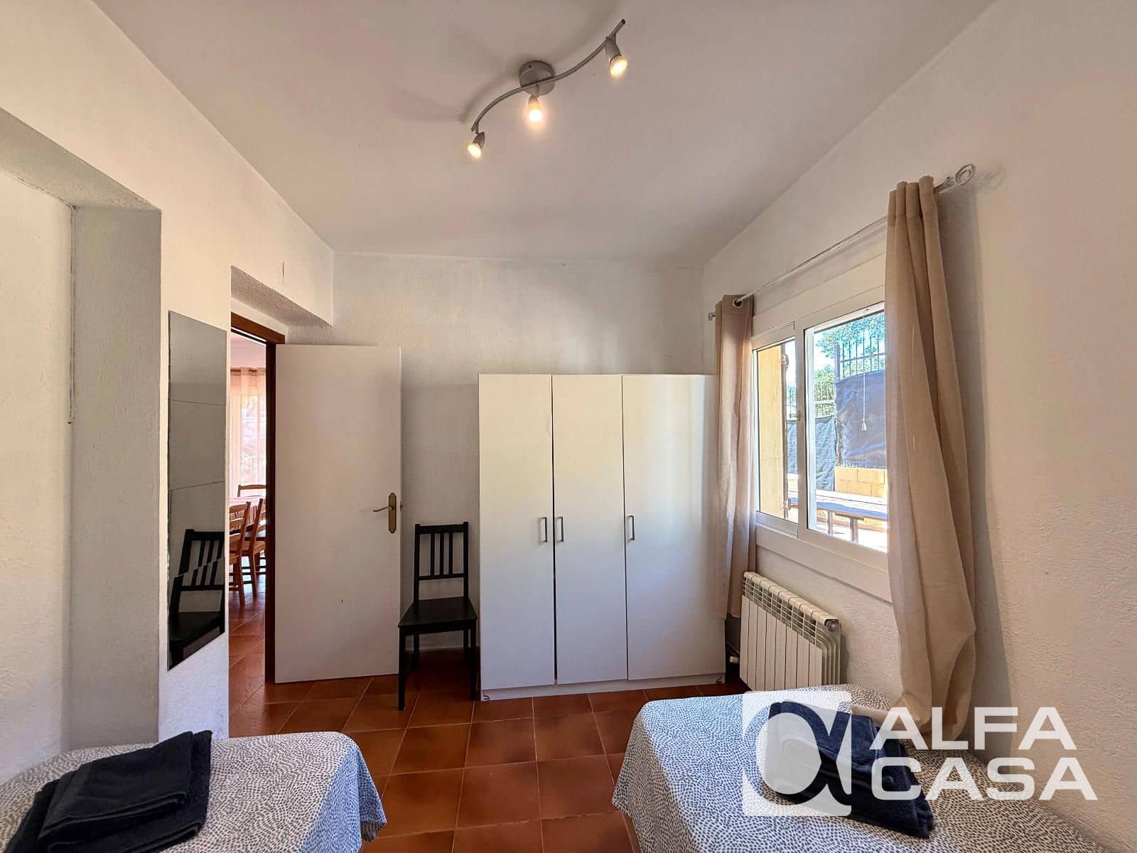 6 bedroom Villa for sale in Lloret de Mar with pool garage - € 490,000 (Ref: 9926326)
