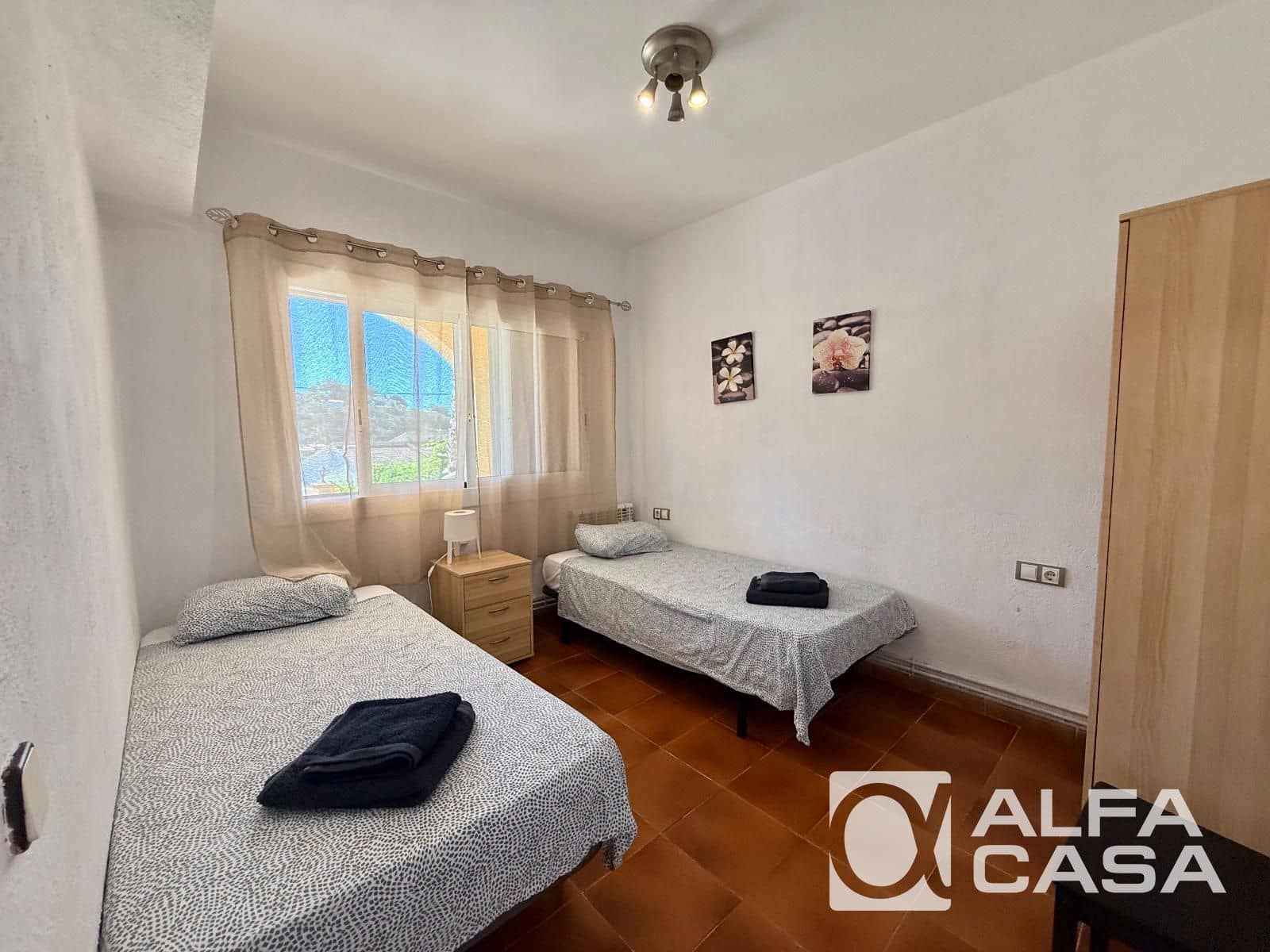 6 bedroom Villa for sale in Lloret de Mar with pool garage - € 490,000 (Ref: 9926326)