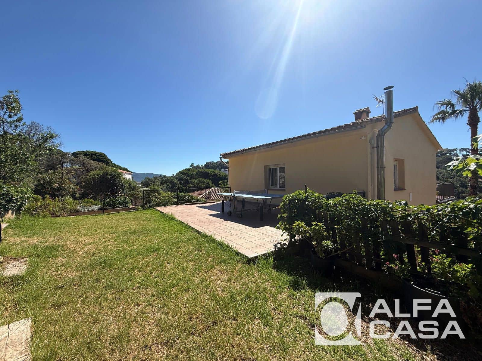 6 bedroom Villa for sale in Lloret de Mar with pool garage - € 490,000 (Ref: 9926326)