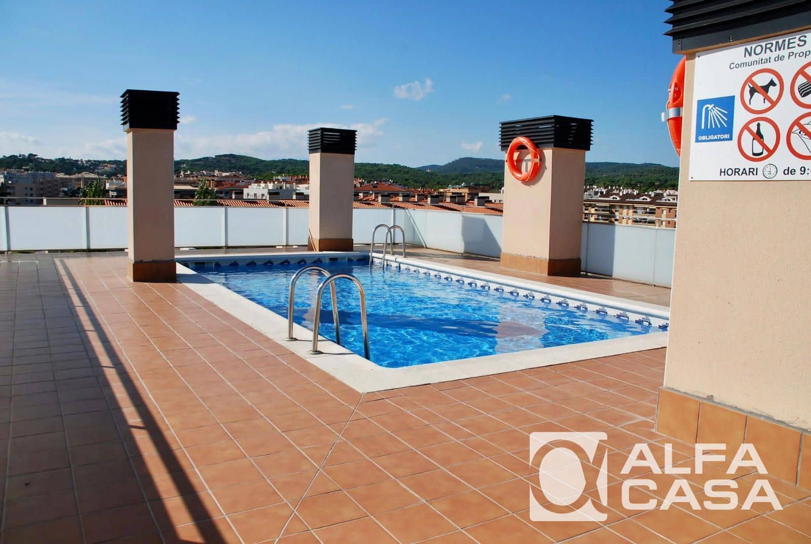 2 bedroom Flat for sale in Lloret de Mar with pool garage - € 220,000 (Ref: 9950778)