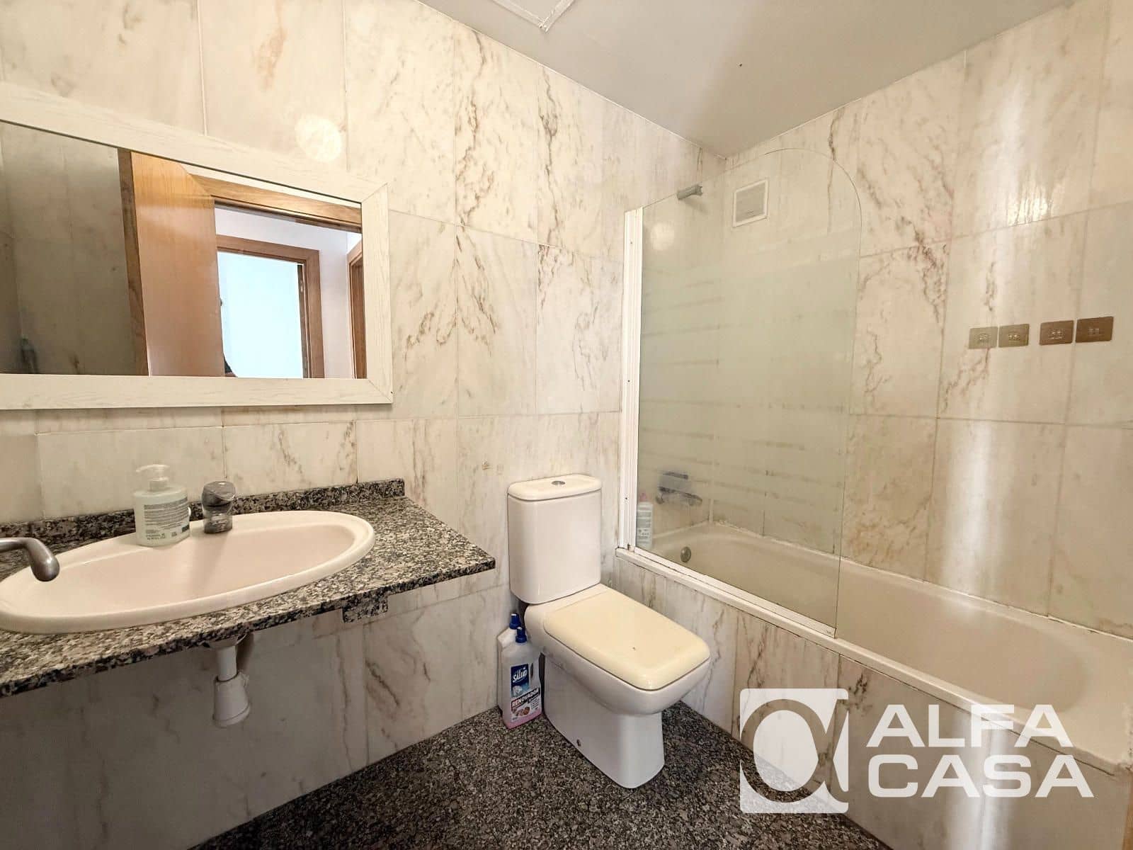 2 bedroom Flat for sale in Lloret de Mar with pool garage - € 220,000 (Ref: 9950778)
