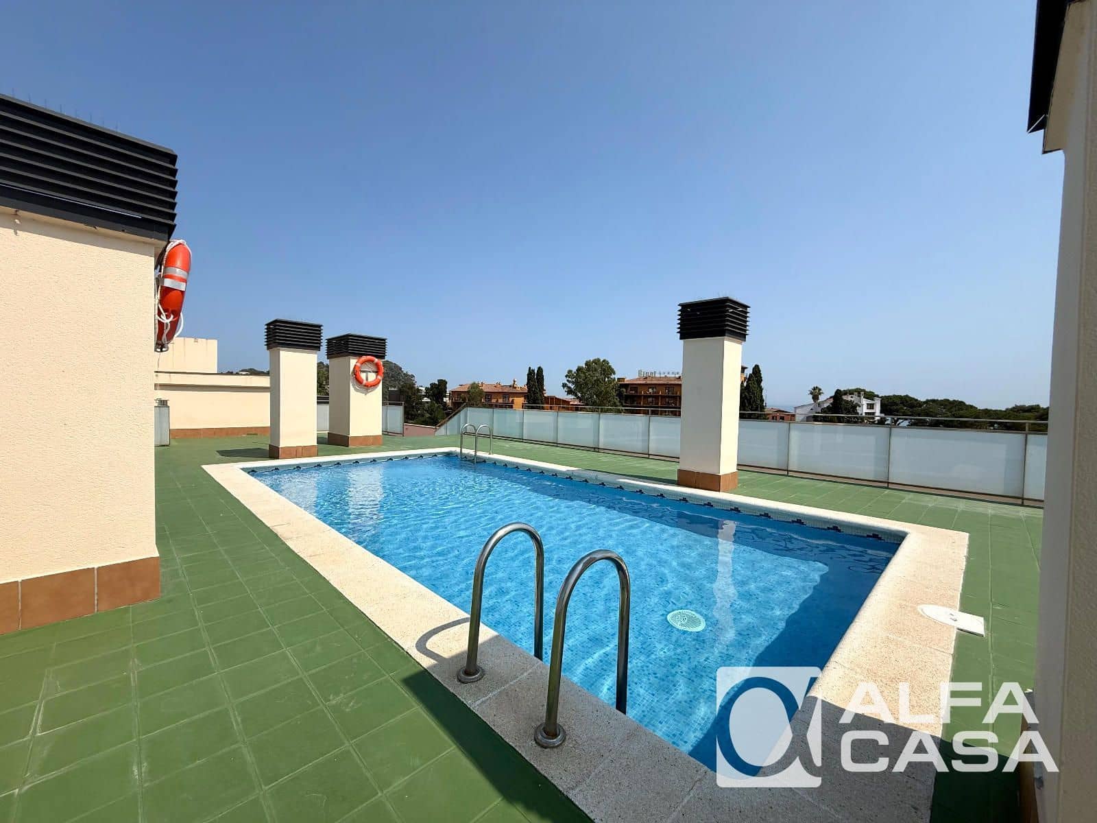 2 bedroom Flat for sale in Lloret de Mar with pool garage - € 220,000 (Ref: 9950778)