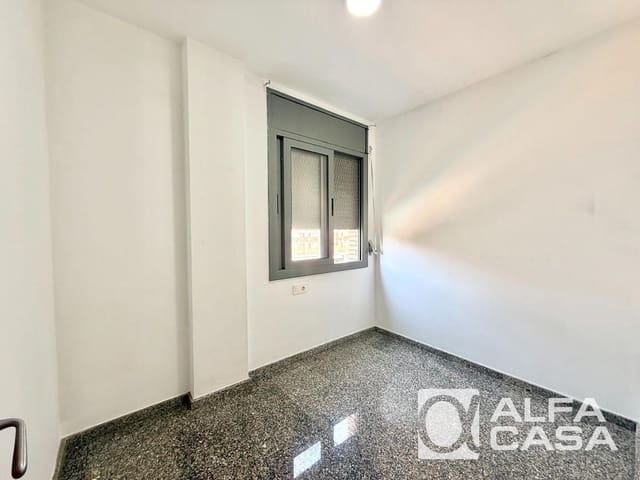 2 soveværelse Lejlighed til salg i Lloret de Mar med swimmingpool garage - € 220.000 (Ref: 9950778)