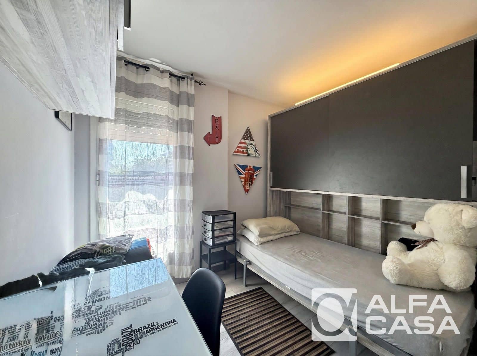 3 makuuhuone Asunto myytävänä paikassa Lloret de Mar mukana uima-altaan - 240 000 € (Ref: 9956683)
