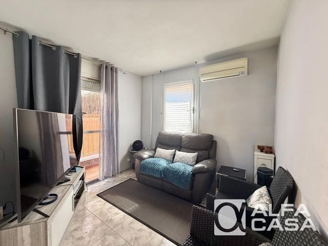 3 soverom Leilighet til salgs i Lloret de Mar med svømmebasseng - € 240 000 (Ref: 9956683)