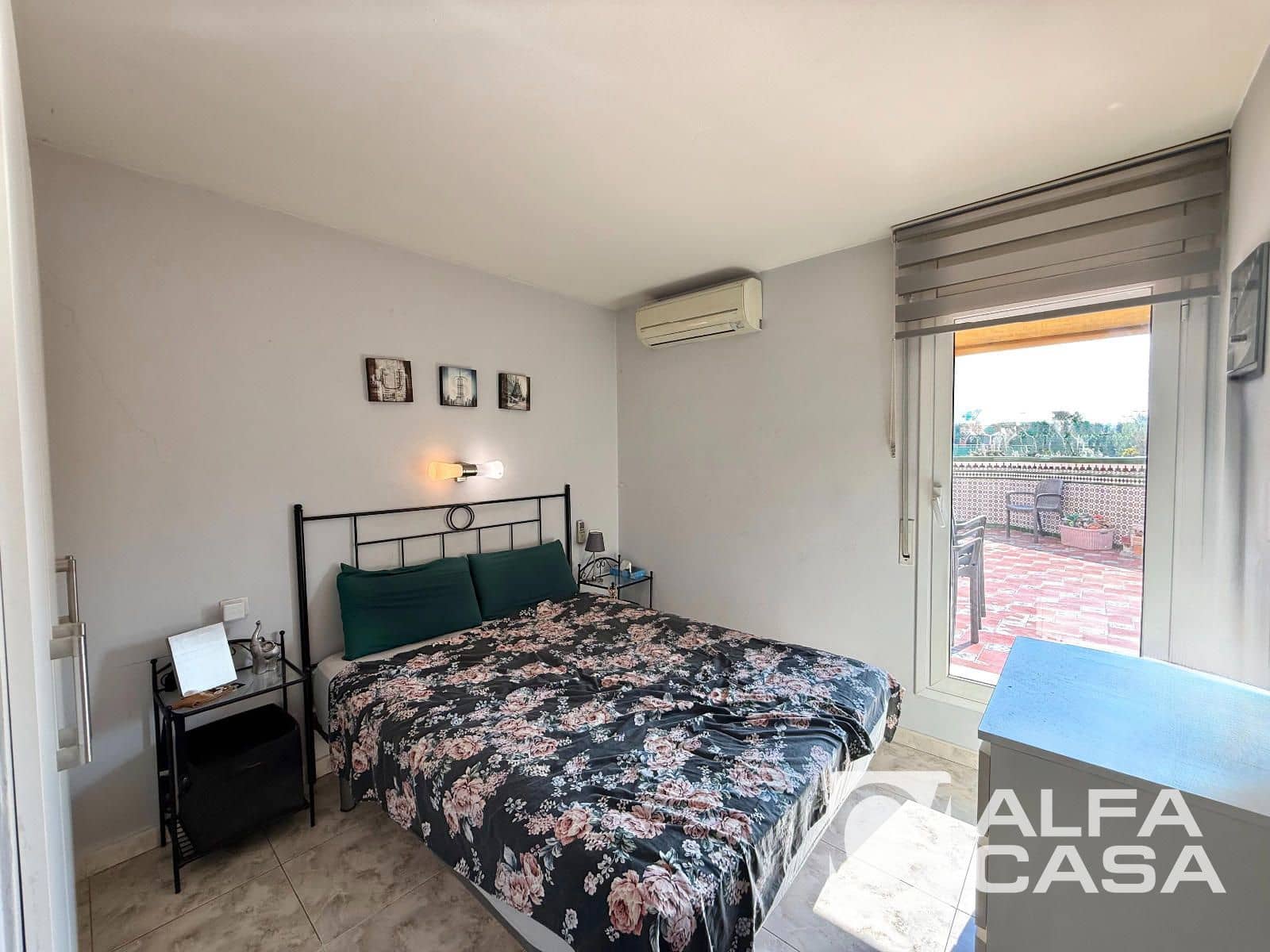3 makuuhuone Asunto myytävänä paikassa Lloret de Mar mukana uima-altaan - 240 000 € (Ref: 9956683)