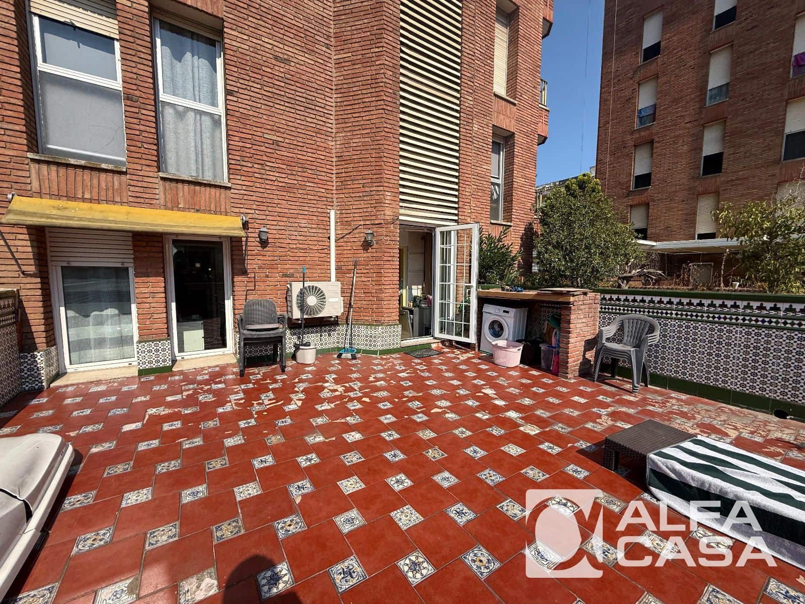 3 makuuhuone Asunto myytävänä paikassa Lloret de Mar mukana uima-altaan - 240 000 € (Ref: 9956683)