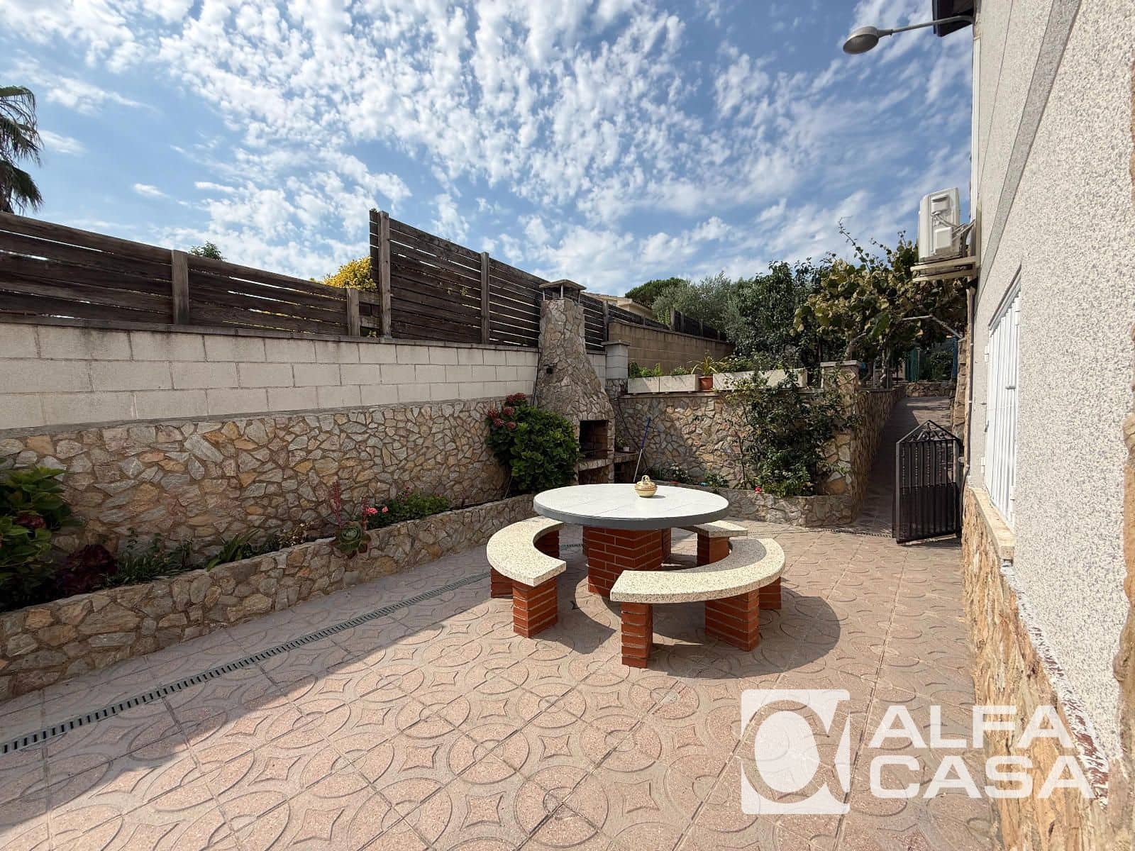 4 slaapkamer Villa te koop in Macanet de la Selva met garage - € 330.000 (Ref: 9961228)