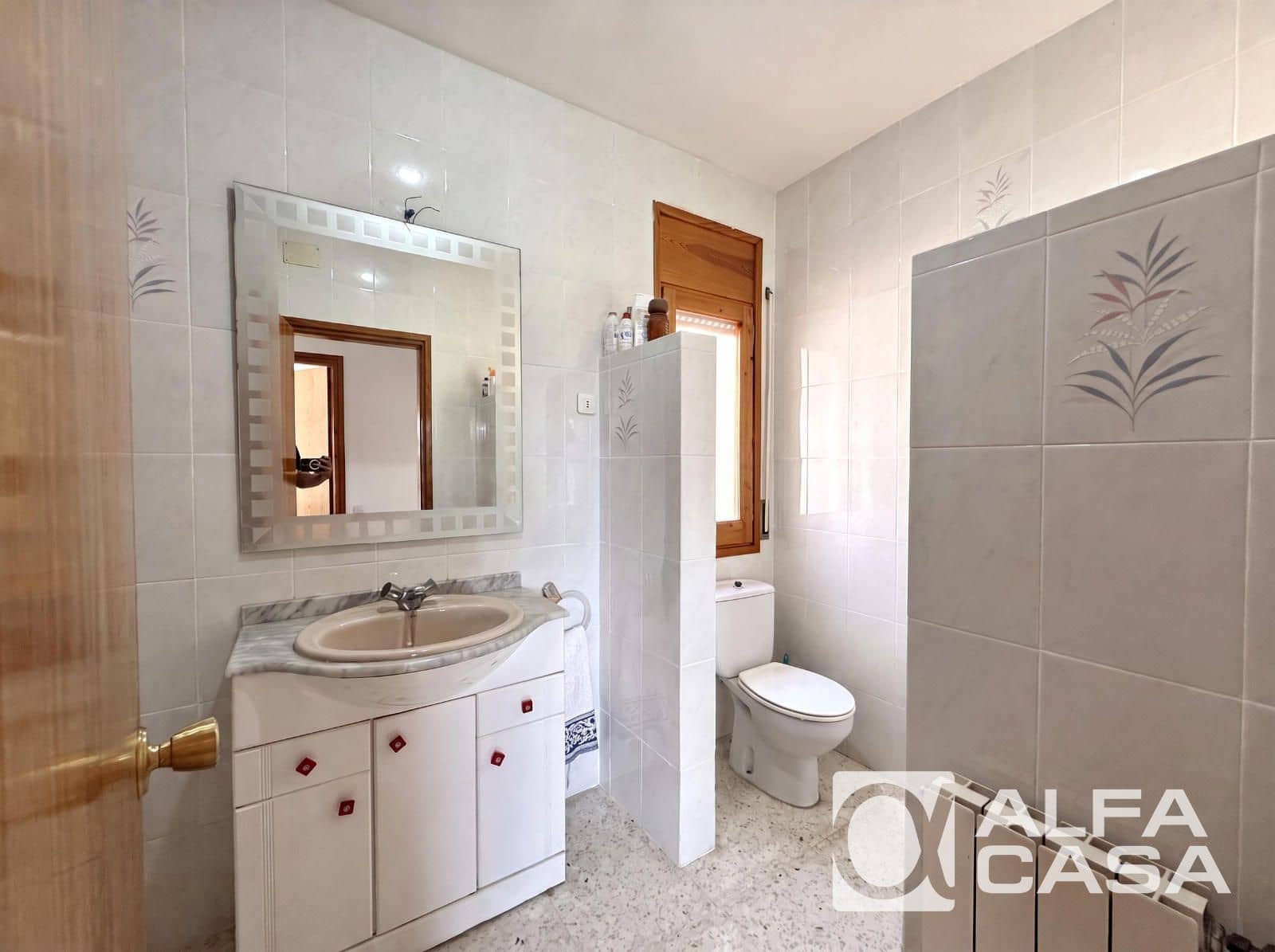 4 slaapkamer Villa te koop in Vidreres met garage - € 360.000 (Ref: 9989307)