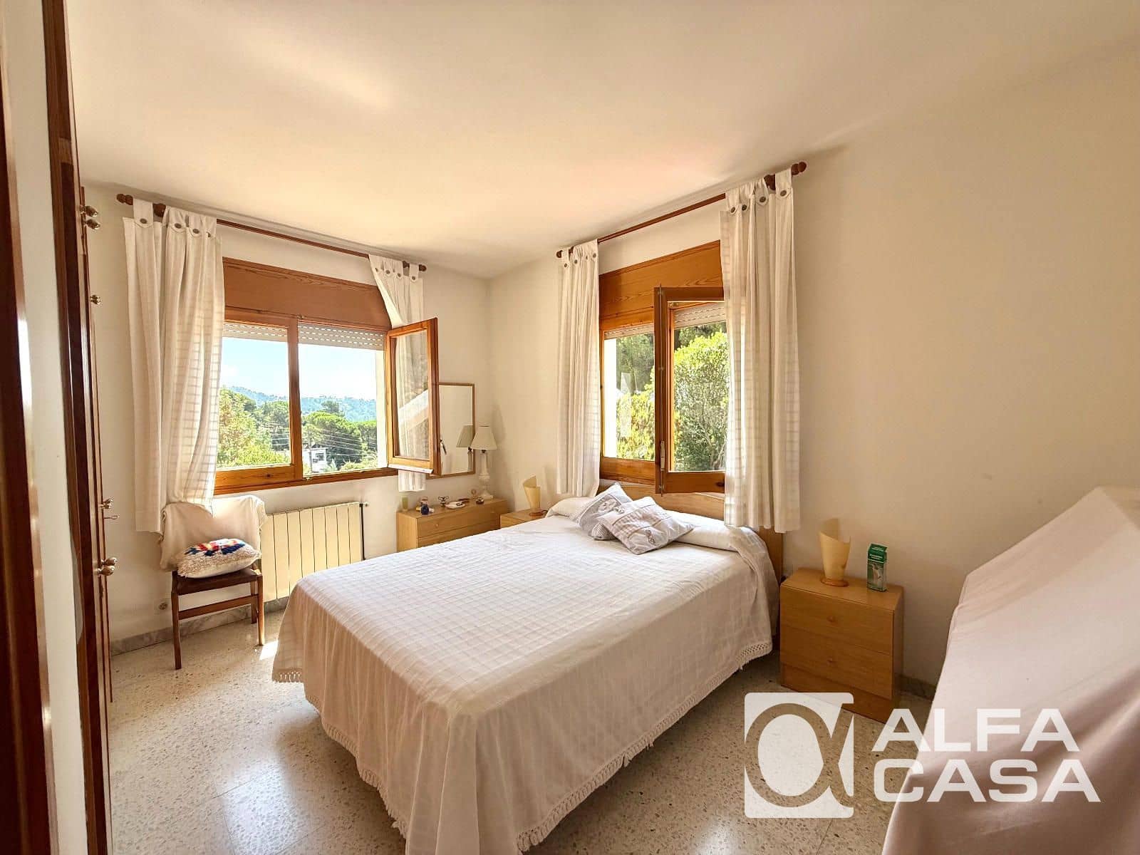 4 slaapkamer Villa te koop in Vidreres met garage - € 360.000 (Ref: 9989307)