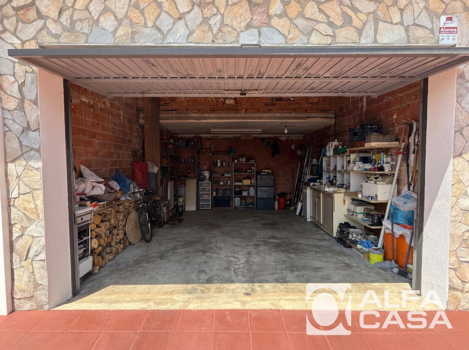 4 slaapkamer Villa te koop in Vidreres met garage - € 360.000 (Ref: 9989307)