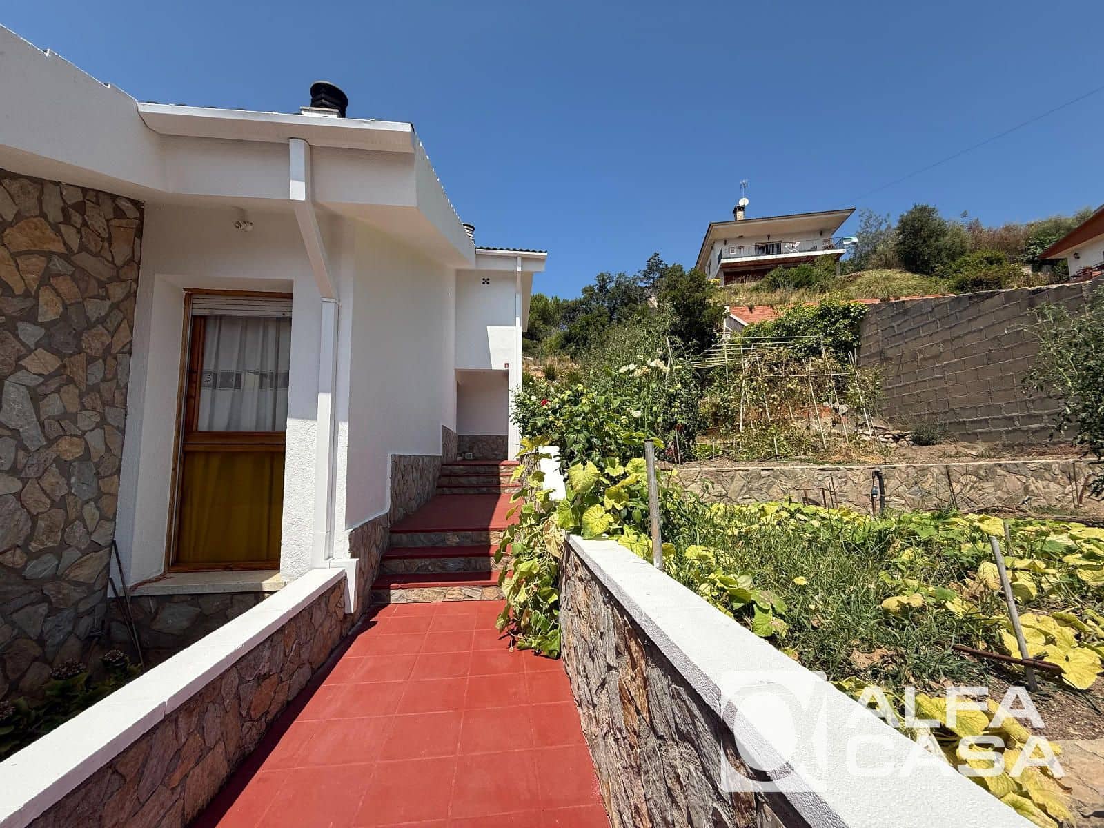 4 slaapkamer Villa te koop in Vidreres met garage - € 360.000 (Ref: 9989307)