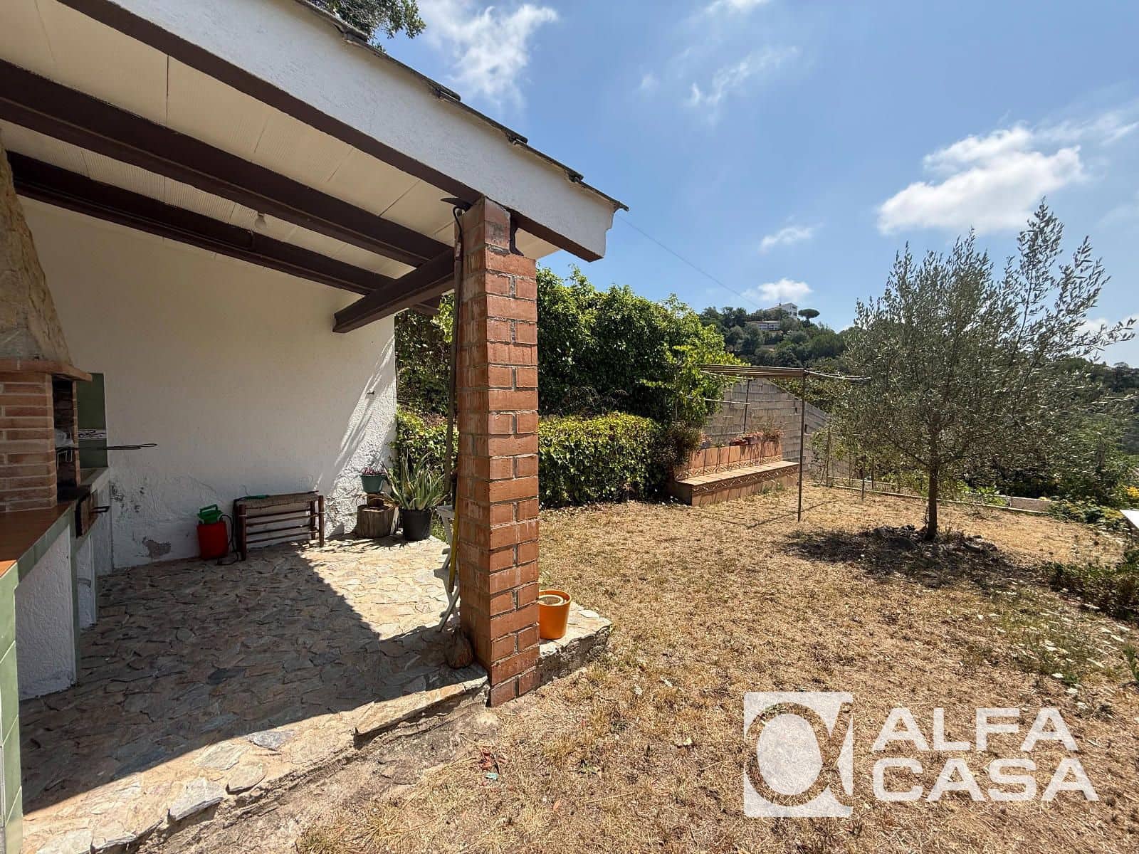 4 slaapkamer Villa te koop in Vidreres met garage - € 360.000 (Ref: 9989307)