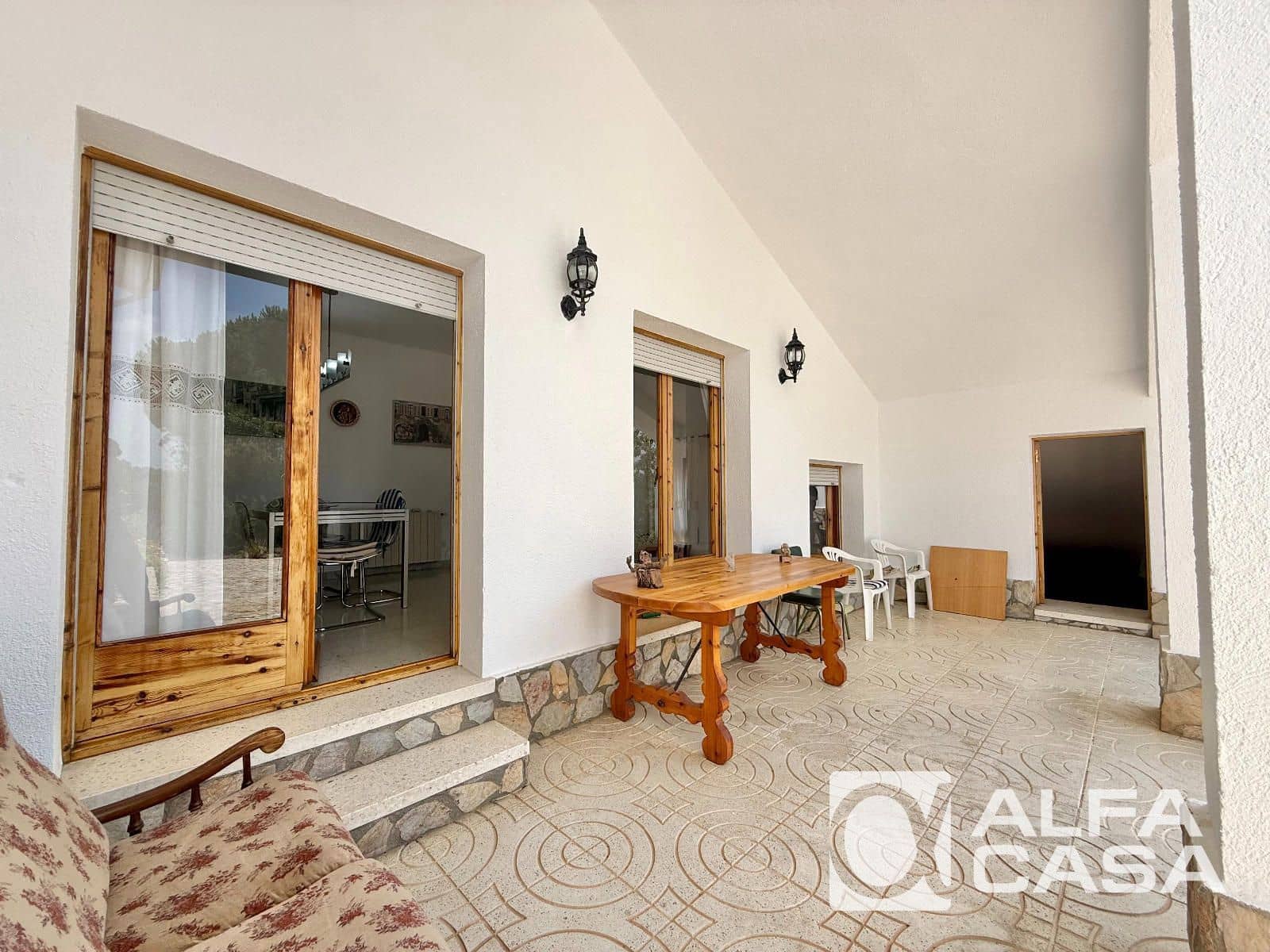 4 slaapkamer Villa te koop in Vidreres met garage - € 360.000 (Ref: 9989307)