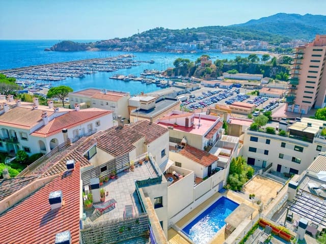 3 soveværelse Penthouse til salg i Sant Feliu de Guíxols med swimmingpool - € 495.000 (Ref: 9163233)