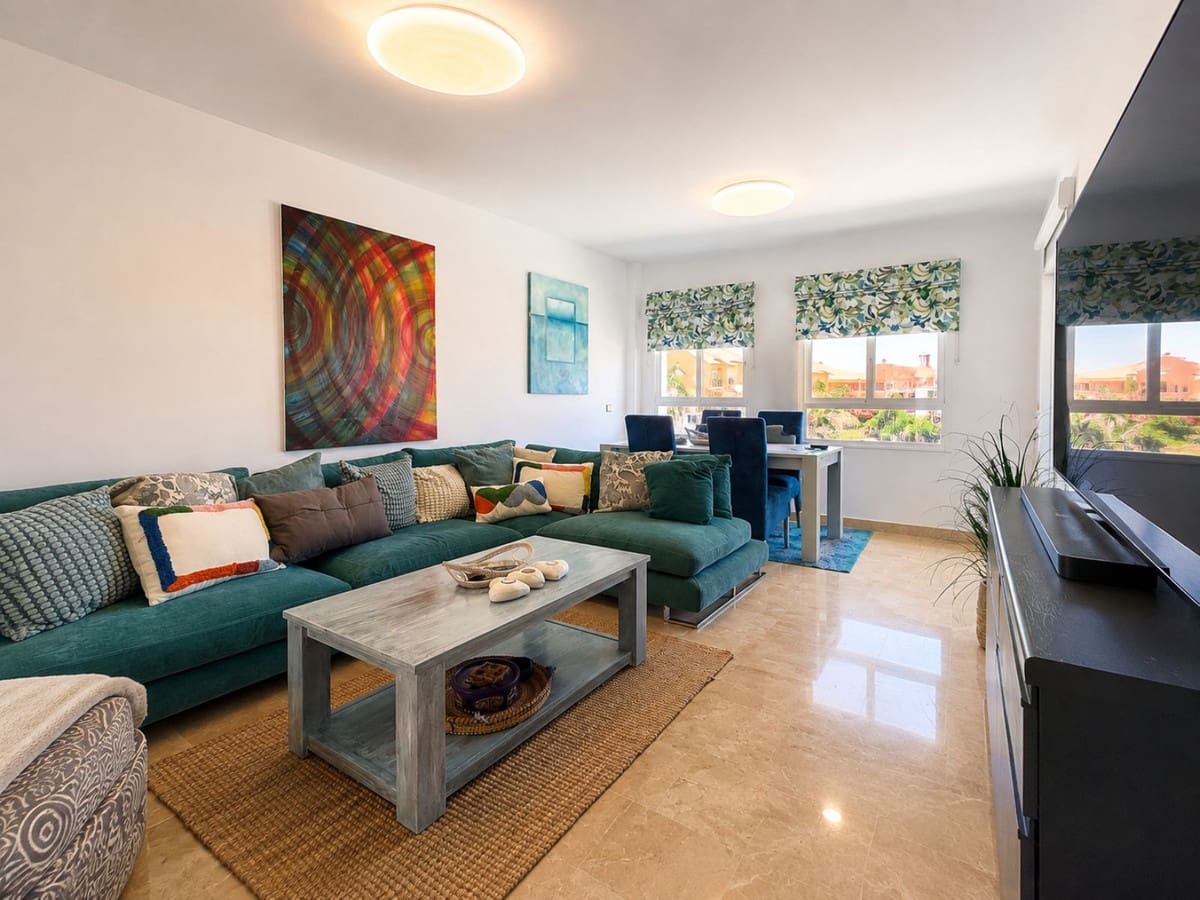 3 quarto Penthouse para venda em Manilva com piscina garagem - 395 000 € (Ref: 10007098)