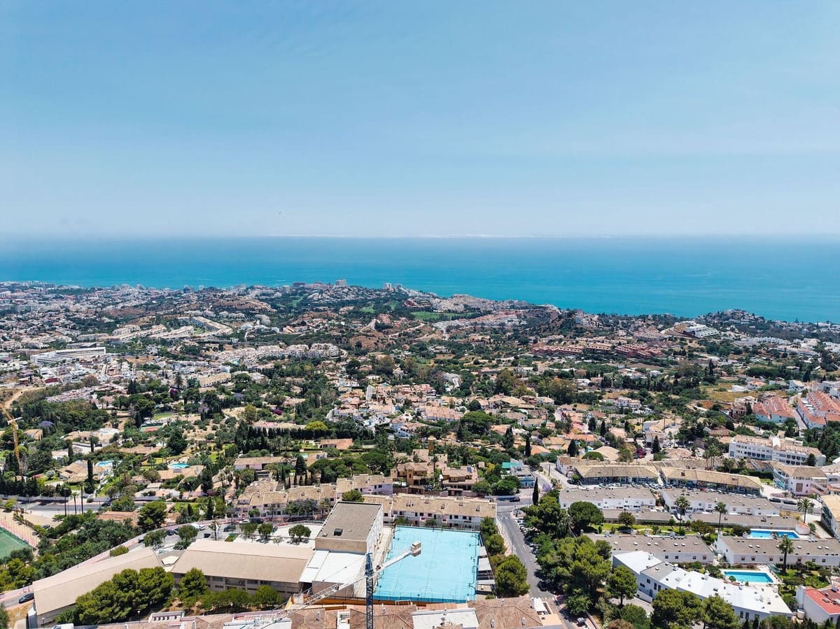 3 sypialnia Apartament na sprzedaż w Benalmadena z basenem garażem - 399 000 € (Ref: 10009978)
