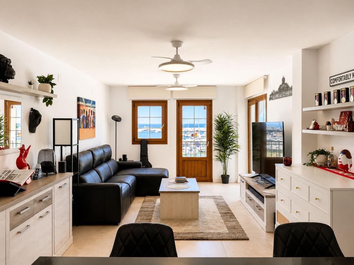 2 sypialnia Apartament przy plaży na sprzedaż w La Duquesa / Puerto de la Duquesa - 385 000 € (Ref: 10009980)
