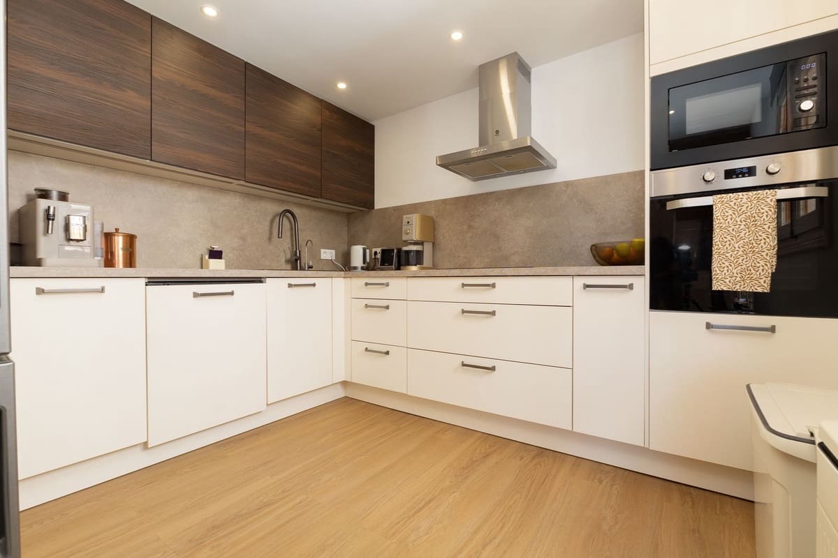 3 sypialnia Dom na sprzedaż w Mijas z basenem garażem - 365 000 € (Ref: 10018103)