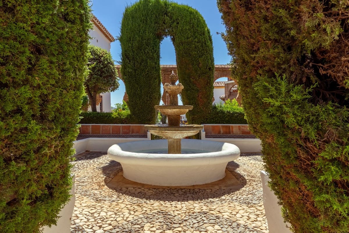 3 sypialnia Dom na sprzedaż w Mijas z basenem garażem - 365 000 € (Ref: 10018103)