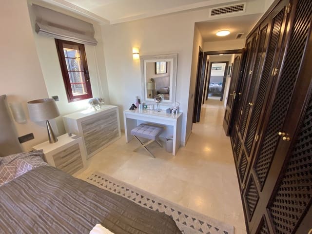 2 sovrum Lägenhet till salu i Elviria, Marbella med pool garage - 400 000 € (Ref: 10018104)