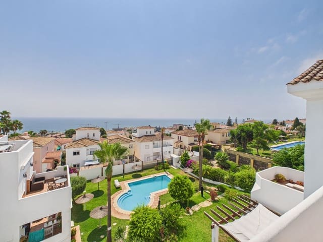 2 bedroom Apartment for sale in Manilva with pool garage - € 299,000 (Ref: 10033290)