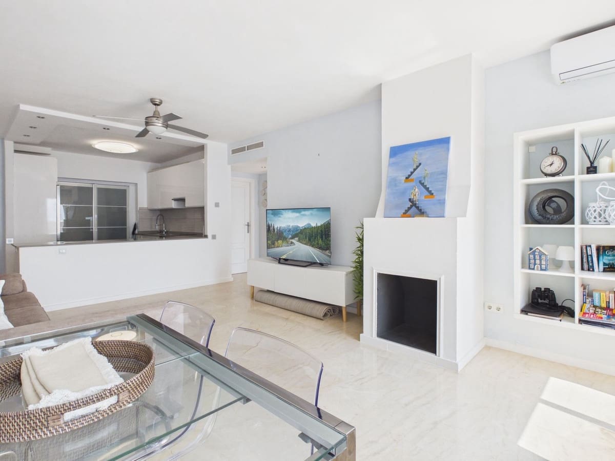 2 soverom Leilighet til salgs i Manilva med svømmebasseng garasje - € 299 000 (Ref: 10033290)