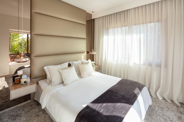 2 Zimmer Strandapartment zu verkaufen in Las Chapas - El Rosario, Marbella mit Pool Garage - 750.000 € (Ref: 10033365)