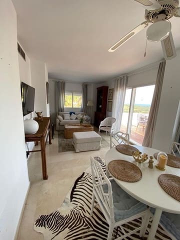 1 soverom Penthouse til salgs i Estepona med svømmebasseng - € 299 000 (Ref: 10037655)