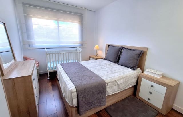 4 soverom Kjedet enebolig til salgs i Manilva med svømmebasseng garasje - € 595 000 (Ref: 10037656)