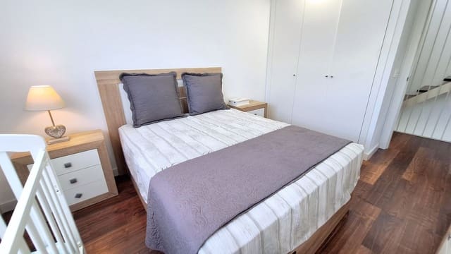 4 soverom Kjedet enebolig til salgs i Manilva med svømmebasseng garasje - € 595 000 (Ref: 10037656)