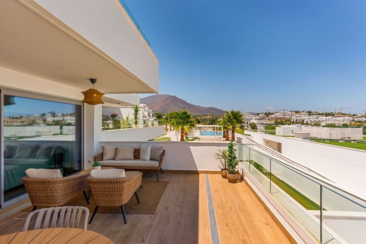 2 sypialnia Apartament na sprzedaż w Estepona z basenem garażem - 545 000 € (Ref: 10038579)