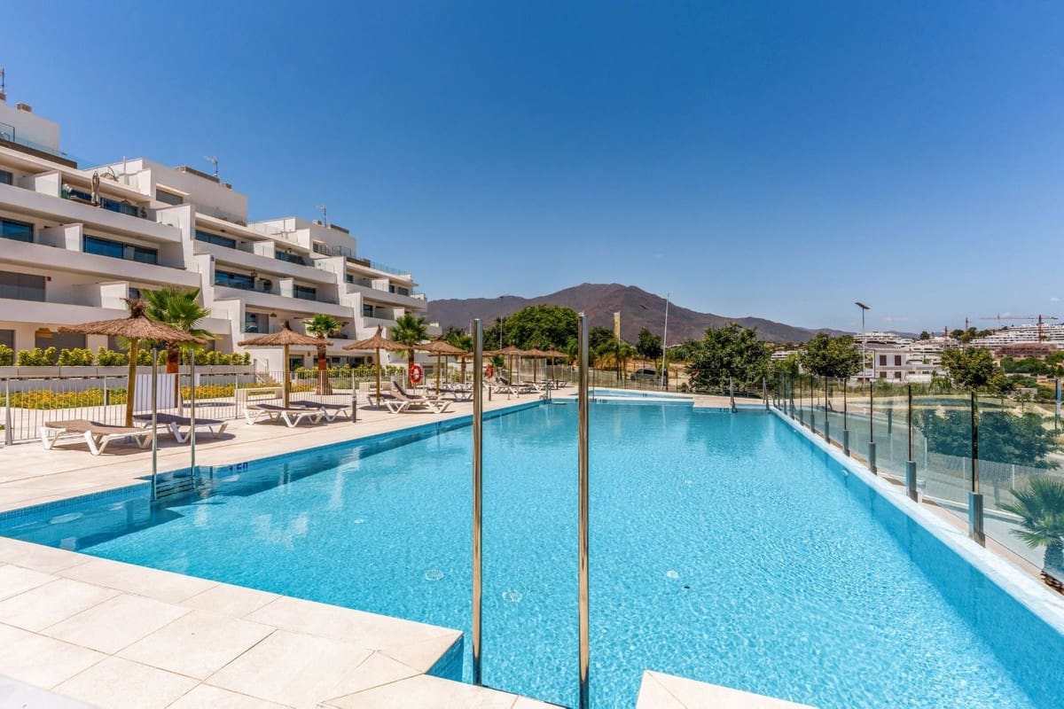 2 sypialnia Apartament na sprzedaż w Estepona z basenem garażem - 545 000 € (Ref: 10038579)