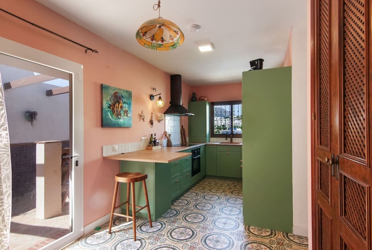 Villa for sale in Mijas with pool garage - € 799,000 (Ref: 10038615)