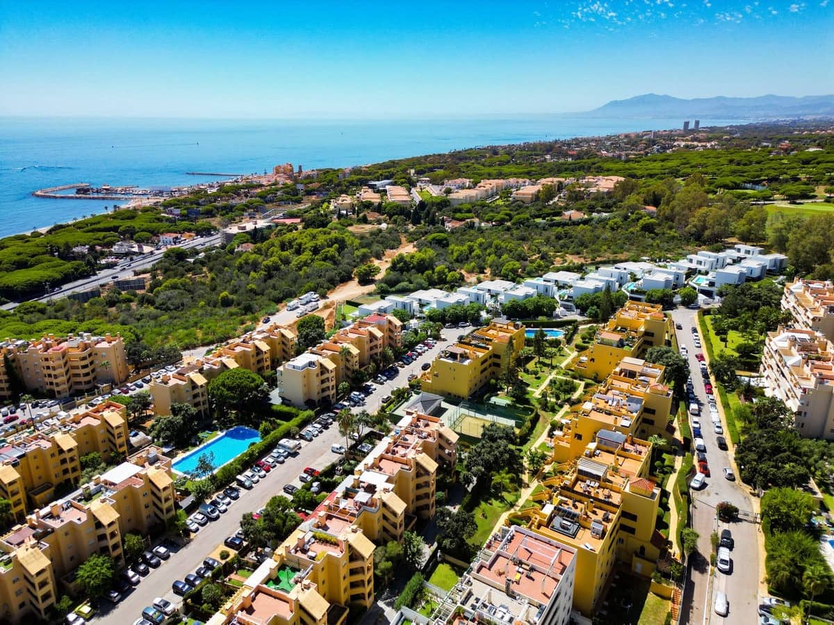 2 Zimmer Penthouse zu verkaufen in Calahonda mit Pool Garage - 395.000 € (Ref: 10040161)