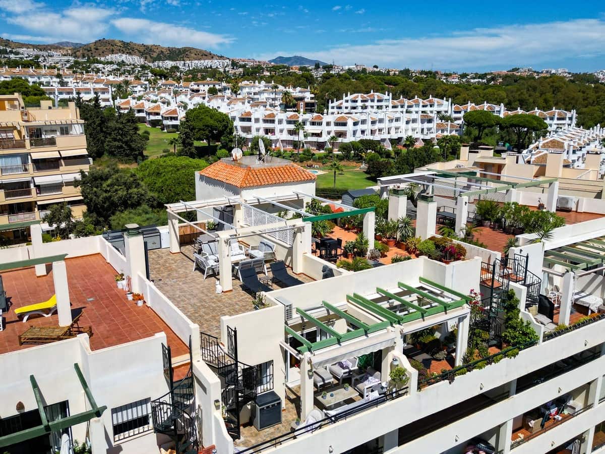 2 Zimmer Penthouse zu verkaufen in Calahonda mit Pool Garage - 395.000 € (Ref: 10040161)